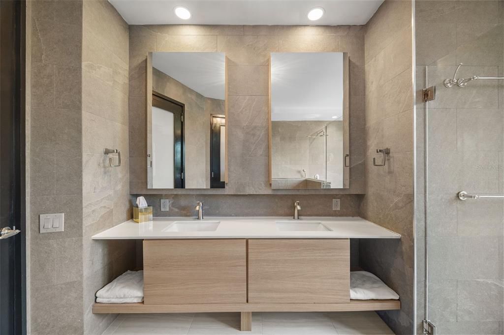 待售: $4,995,000 (4 贝兹, 4 浴室, 3691 平方英尺)