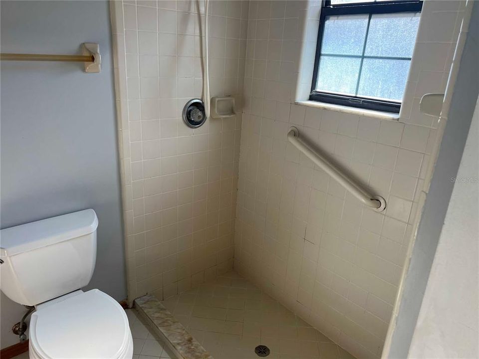 В аренду: $1,750 (3 спален, 2 ванн, 1636 Квадратных фут)