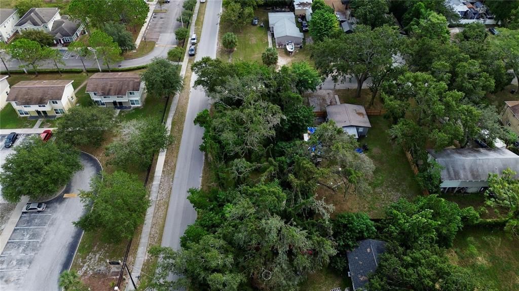 待售: $129,990 (0.18 acres)