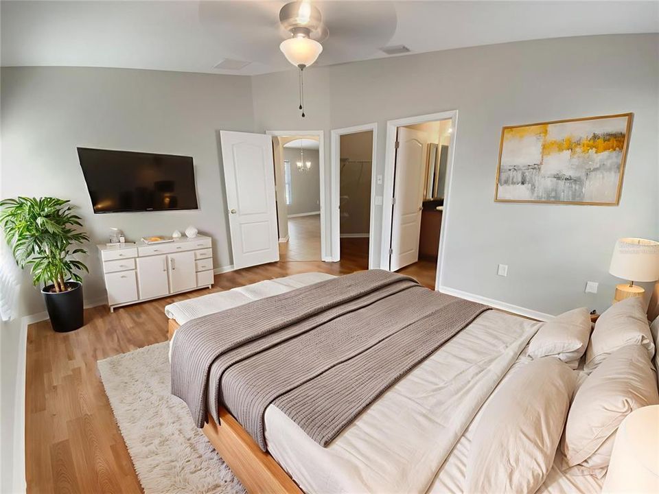 Activo con contrato: $293,000 (3 camas, 2 baños, 1509 Pies cuadrados)