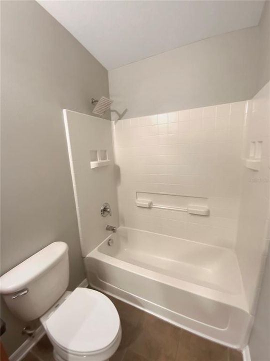 Activo con contrato: $293,000 (3 camas, 2 baños, 1509 Pies cuadrados)