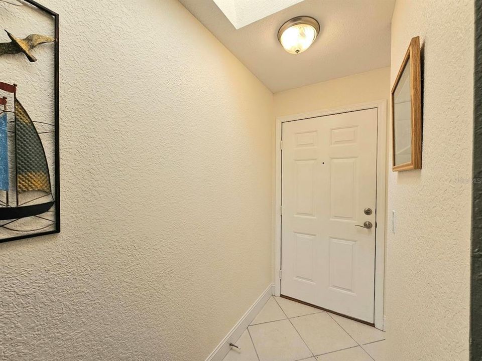 Active With Contract: $152,500 (2 beds, 2 baths, 1040 Square Feet)