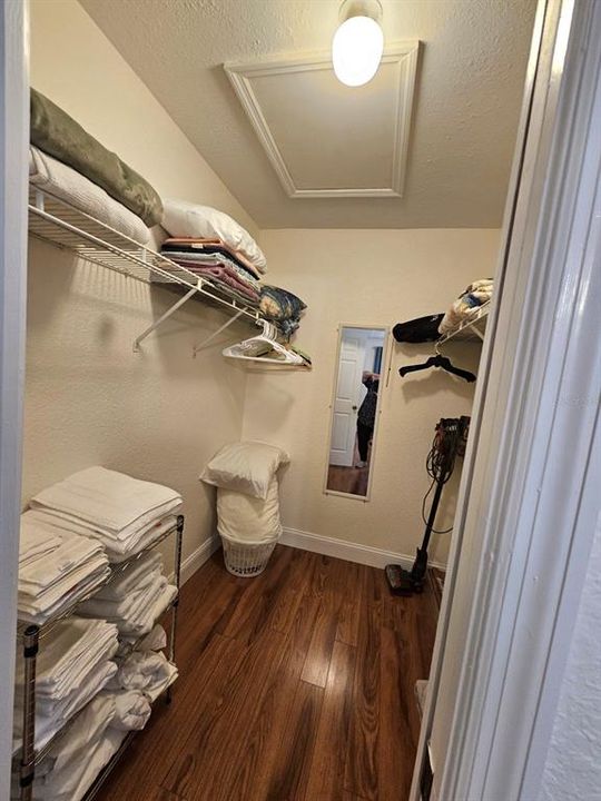 Active With Contract: $152,500 (2 beds, 2 baths, 1040 Square Feet)