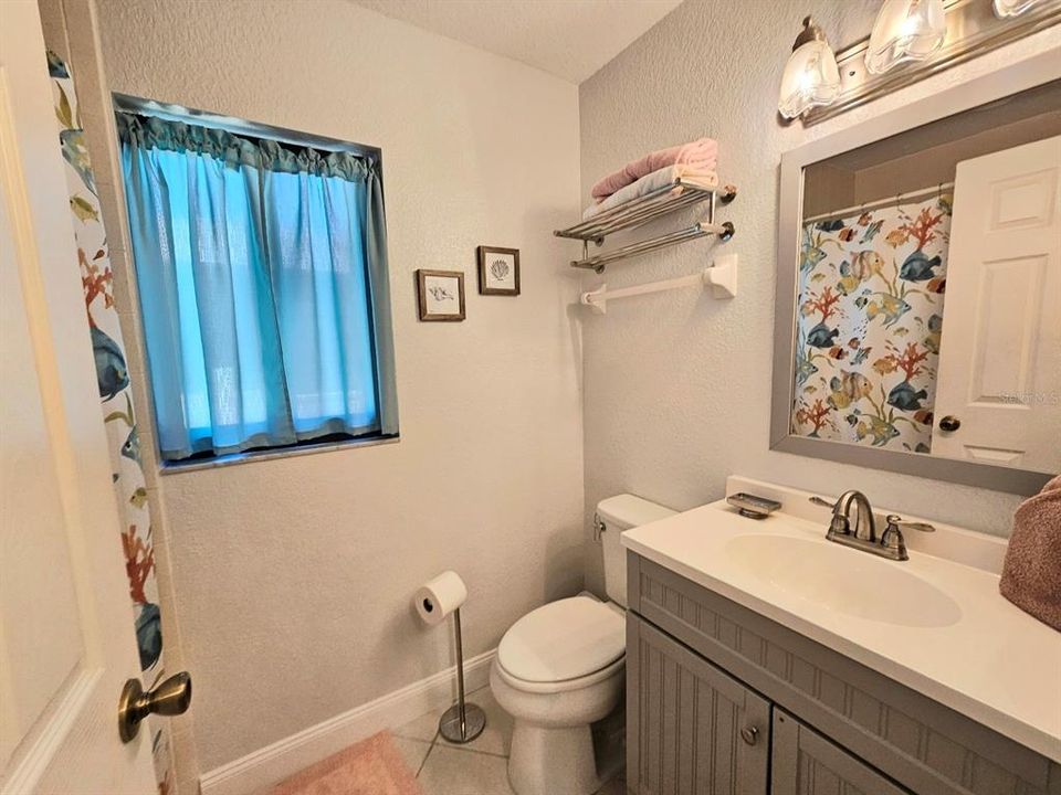 Active With Contract: $152,500 (2 beds, 2 baths, 1040 Square Feet)