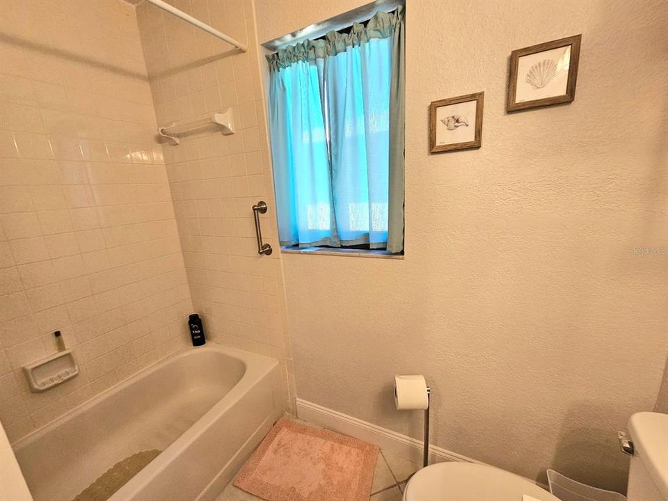 Active With Contract: $152,500 (2 beds, 2 baths, 1040 Square Feet)