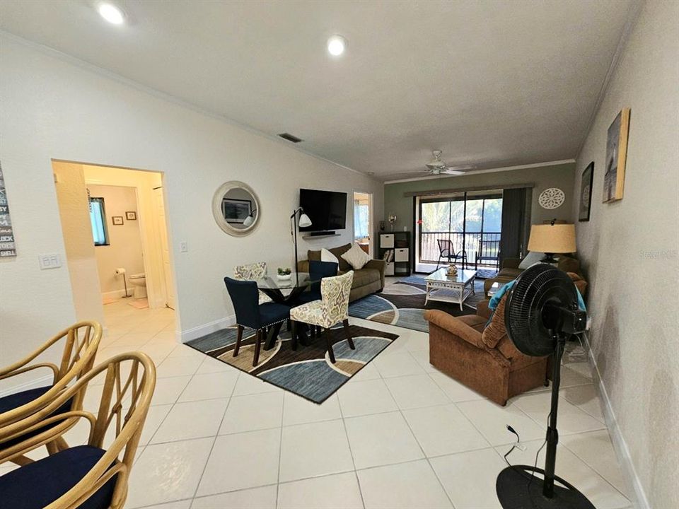 Active With Contract: $152,500 (2 beds, 2 baths, 1040 Square Feet)