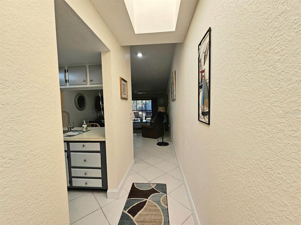 Active With Contract: $152,500 (2 beds, 2 baths, 1040 Square Feet)