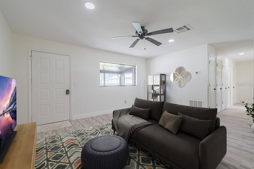 For Sale: $474,900 (3 beds, 2 baths, 1020 Square Feet)