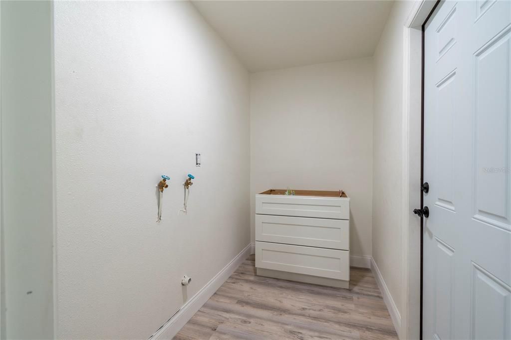 For Sale: $474,900 (3 beds, 2 baths, 1020 Square Feet)