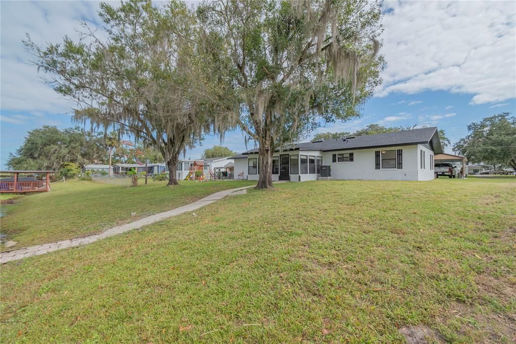 For Sale: $474,900 (3 beds, 2 baths, 1020 Square Feet)