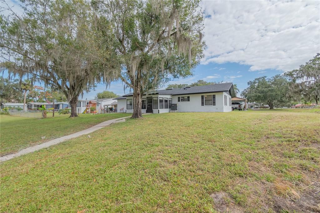 For Sale: $474,900 (3 beds, 2 baths, 1020 Square Feet)