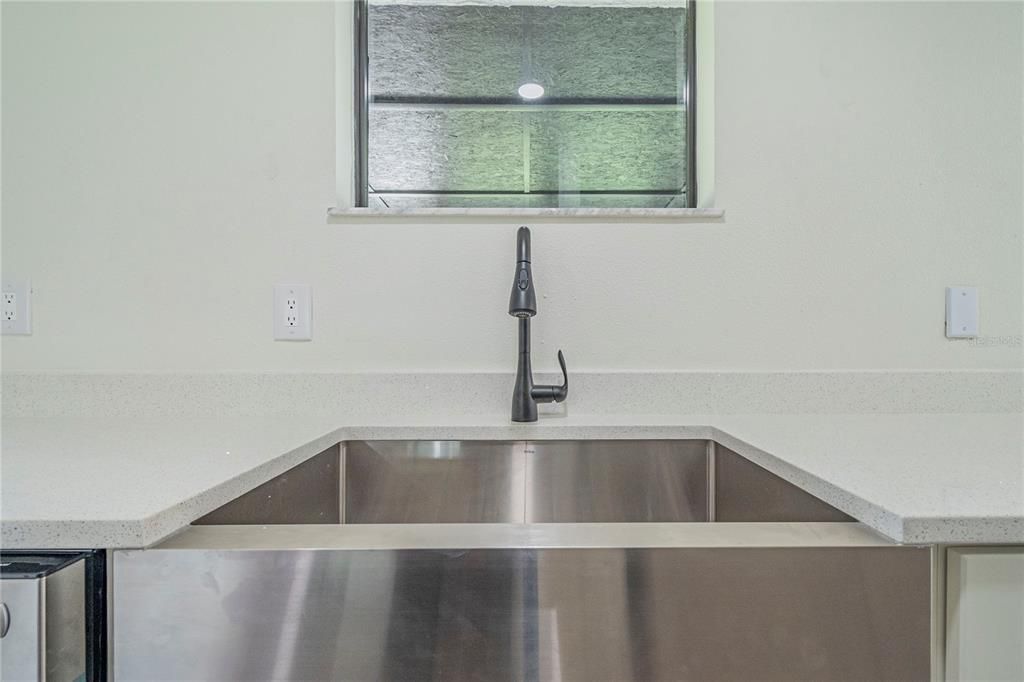 For Sale: $474,900 (3 beds, 2 baths, 1020 Square Feet)