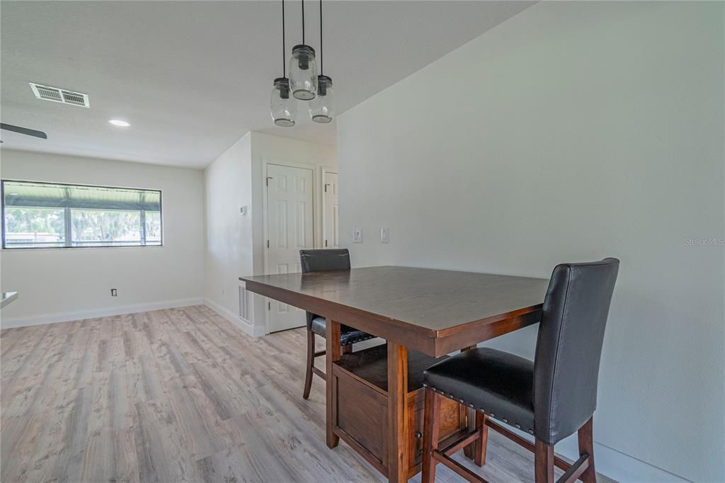 For Sale: $474,900 (3 beds, 2 baths, 1020 Square Feet)