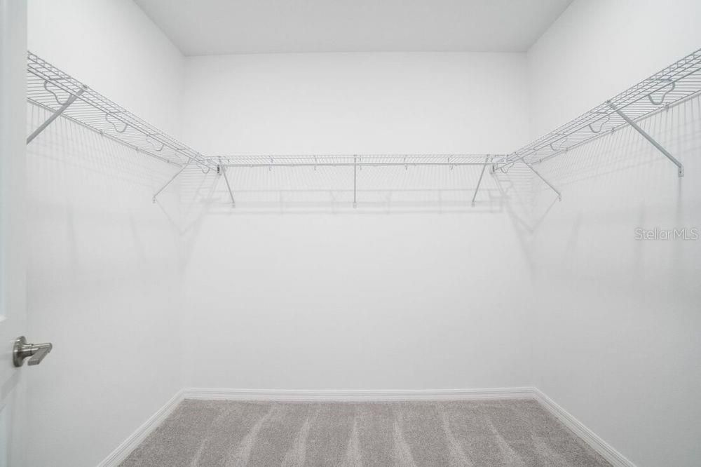 Activo con contrato: $285,000 (3 camas, 2 baños, 1500 Pies cuadrados)