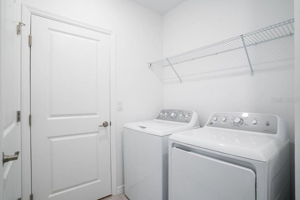 Activo con contrato: $285,000 (3 camas, 2 baños, 1500 Pies cuadrados)