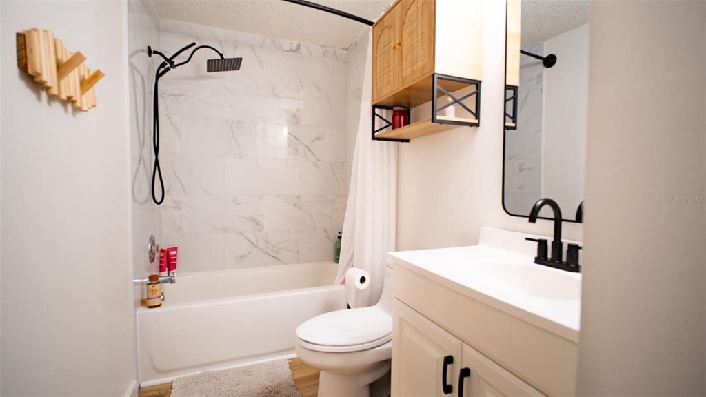 合同活跃: $330,000 (3 贝兹, 2 浴室, 1534 平方英尺)