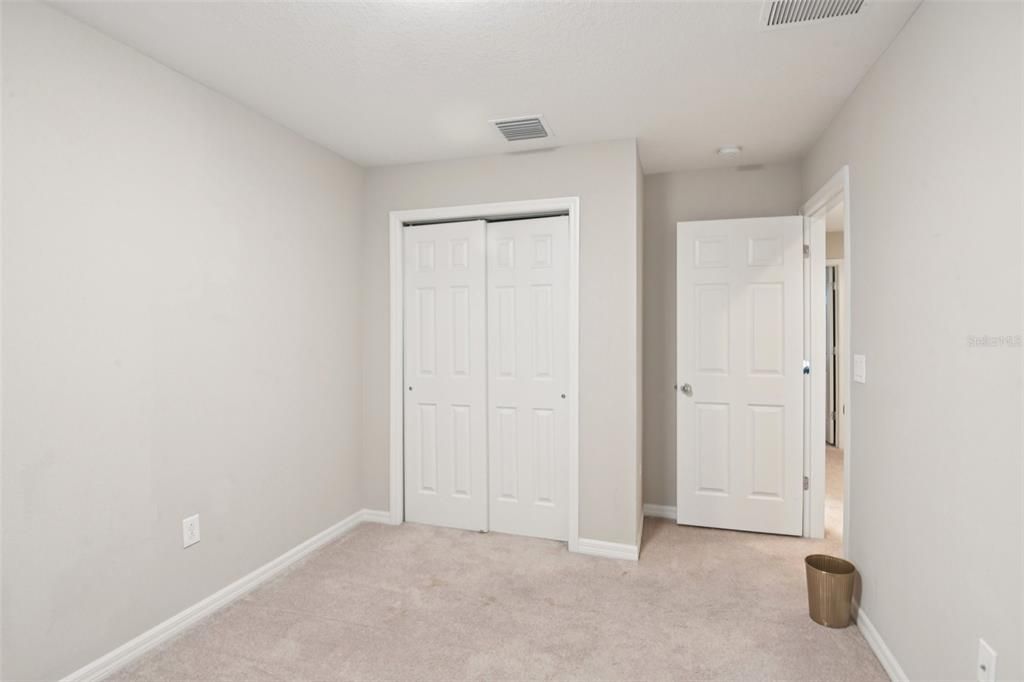 For Sale: $259,999 (3 beds, 2 baths, 1400 Square Feet)