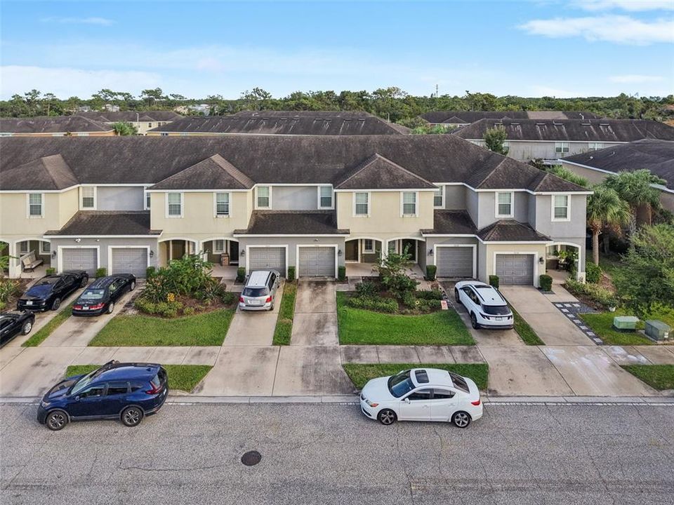 For Sale: $259,999 (3 beds, 2 baths, 1400 Square Feet)