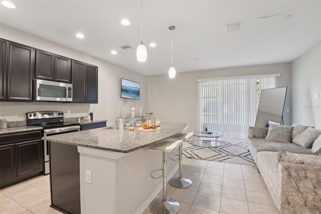 For Sale: $259,999 (3 beds, 2 baths, 1400 Square Feet)
