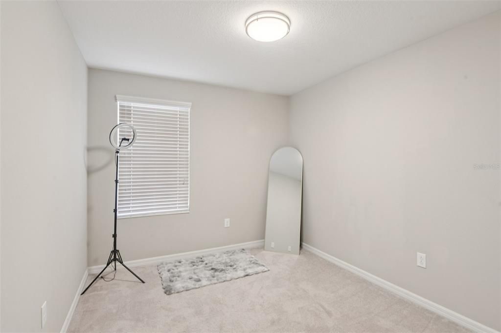 For Sale: $259,999 (3 beds, 2 baths, 1400 Square Feet)