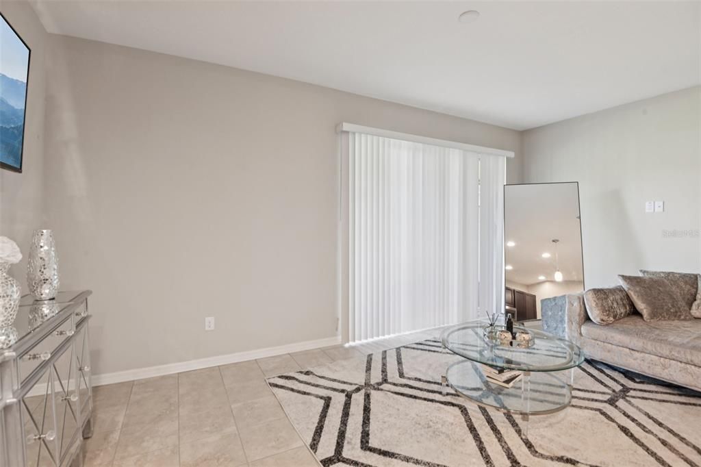 For Sale: $259,999 (3 beds, 2 baths, 1400 Square Feet)