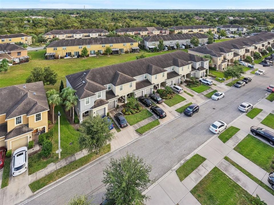 For Sale: $259,999 (3 beds, 2 baths, 1400 Square Feet)