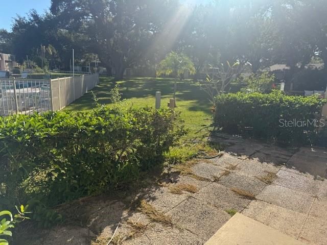 Activo con contrato: $1,650 (2 camas, 2 baños, 963 Pies cuadrados)