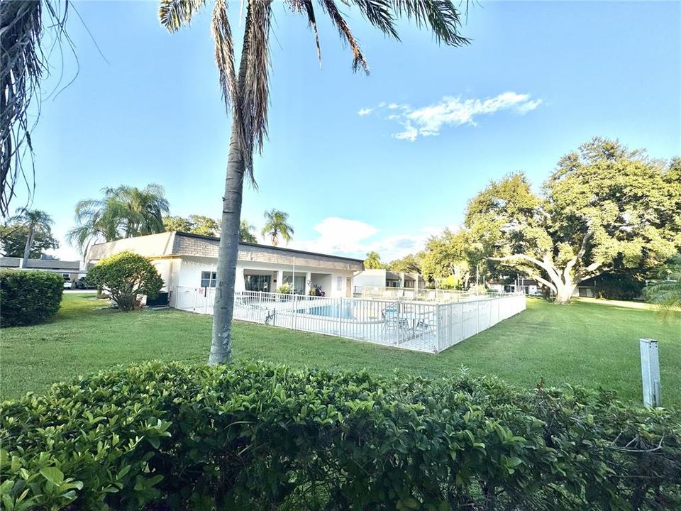 Activo con contrato: $1,650 (2 camas, 2 baños, 963 Pies cuadrados)