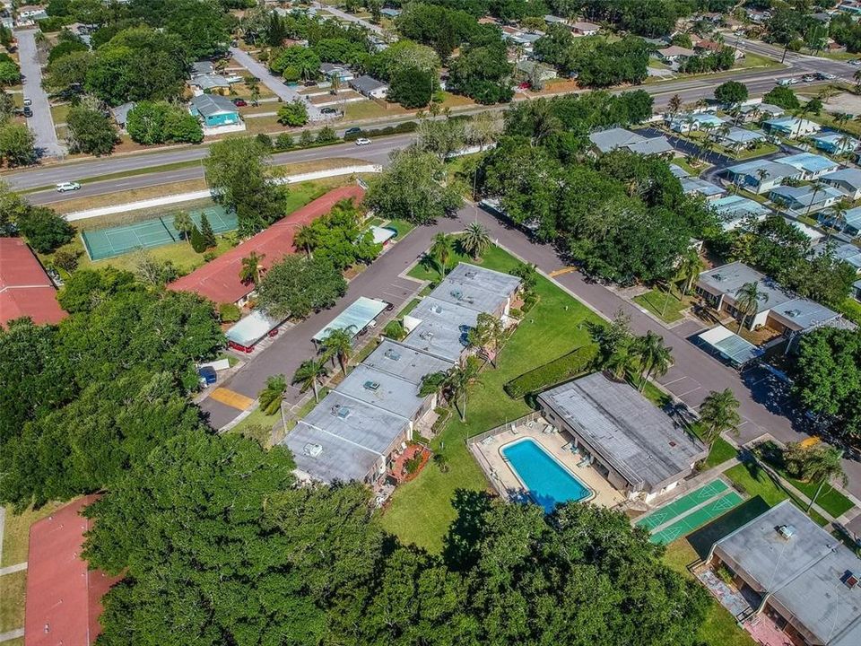 Activo con contrato: $1,650 (2 camas, 2 baños, 963 Pies cuadrados)