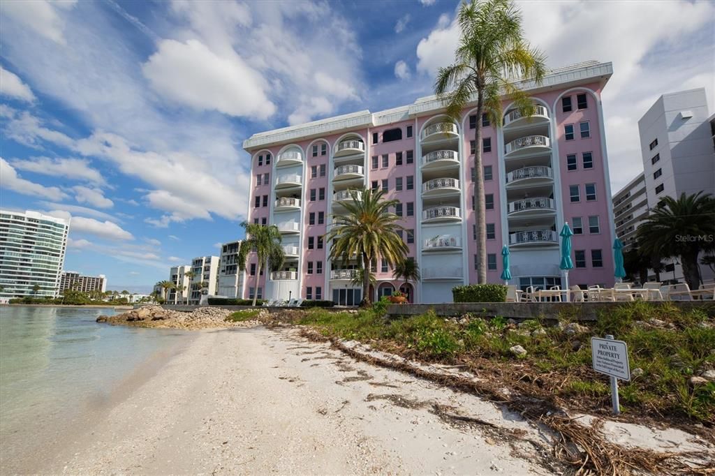 For Rent: $4,500 (3 beds, 2 baths, 1514 Square Feet)