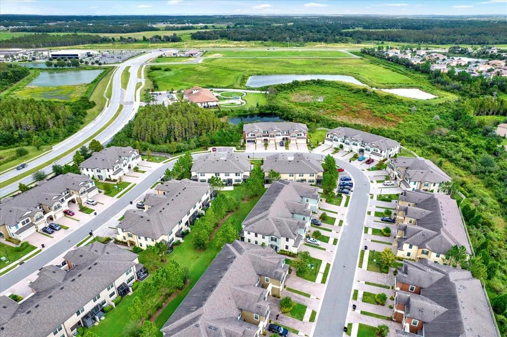 Active With Contract: $307,000 (3 beds, 2 baths, 1637 Square Feet)