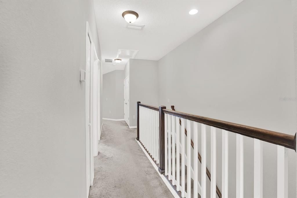 Active With Contract: $307,000 (3 beds, 2 baths, 1637 Square Feet)