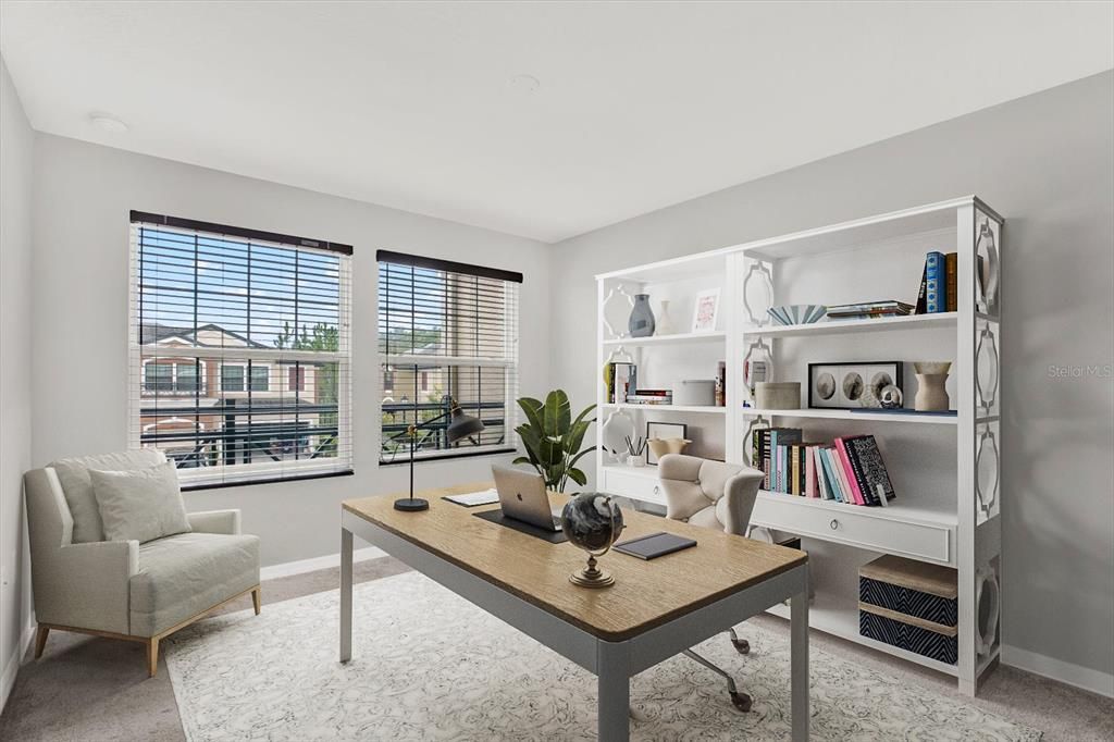 Active With Contract: $307,000 (3 beds, 2 baths, 1637 Square Feet)