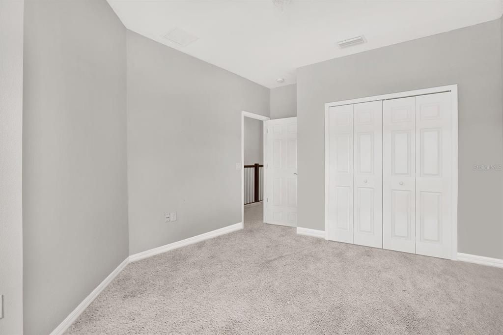 Active With Contract: $307,000 (3 beds, 2 baths, 1637 Square Feet)