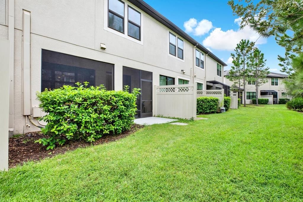 Active With Contract: $307,000 (3 beds, 2 baths, 1637 Square Feet)