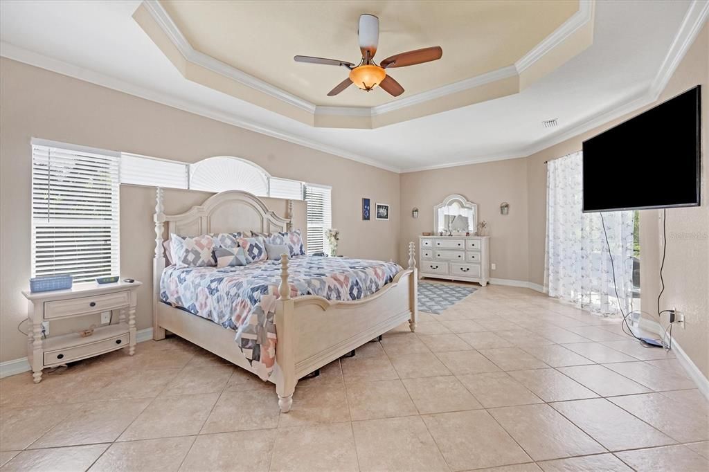 待售: $560,000 (4 贝兹, 3 浴室, 2536 平方英尺)