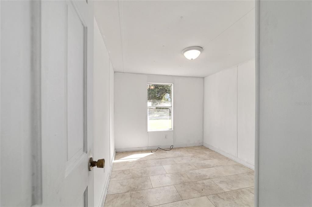 For Sale: $100,000 (3 beds, 2 baths, 1104 Square Feet)