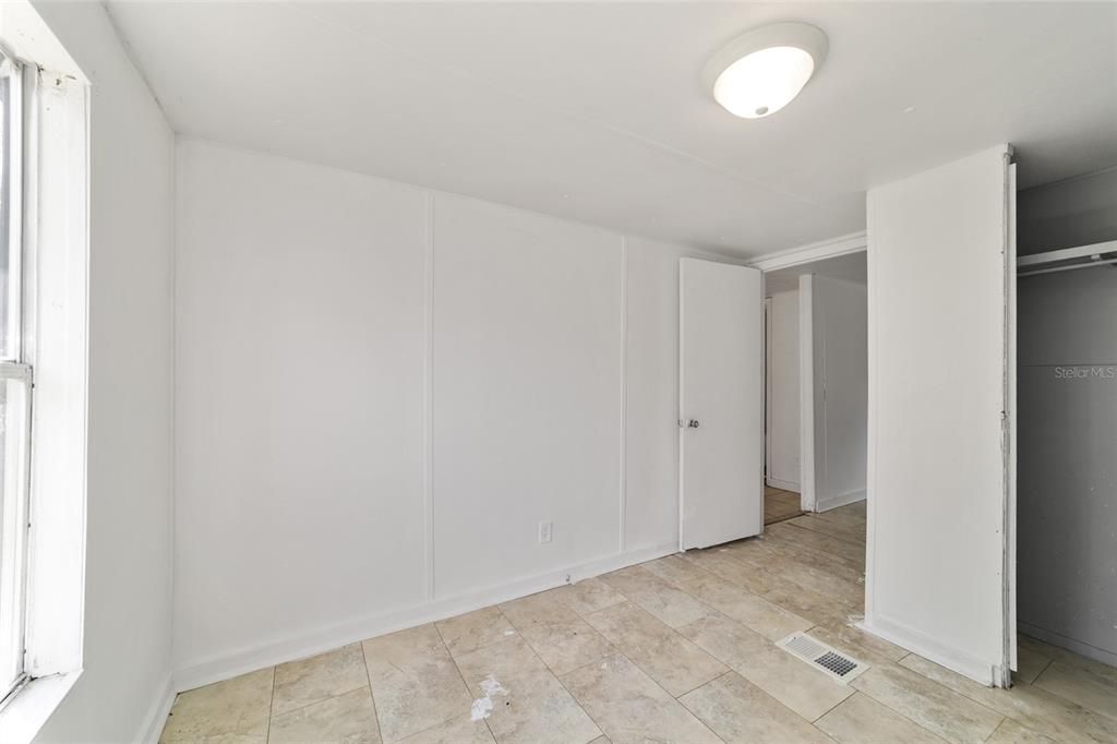 For Sale: $100,000 (3 beds, 2 baths, 1104 Square Feet)