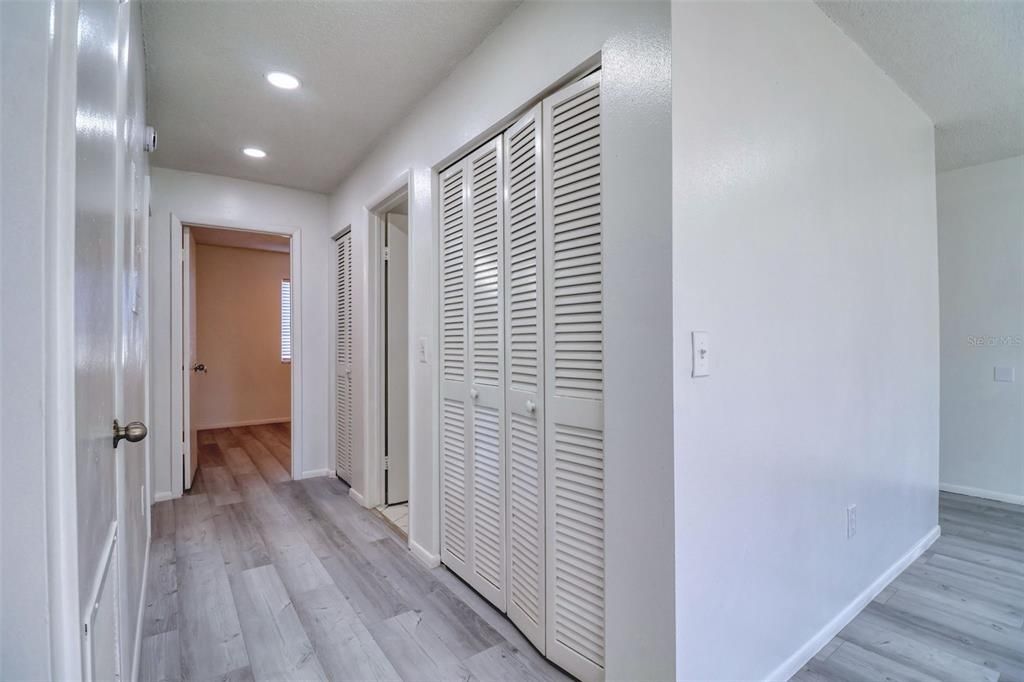 Active With Contract: $1,744 (2 beds, 2 baths, 1005 Square Feet)
