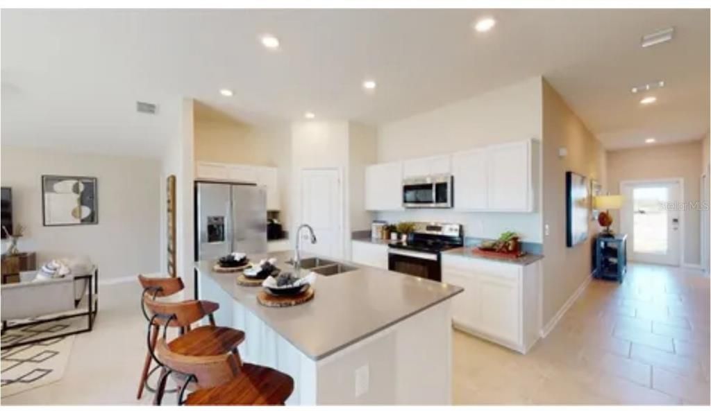 На продажу: $365,000 (3 спален, 2 ванн, 1560 Квадратных фут)