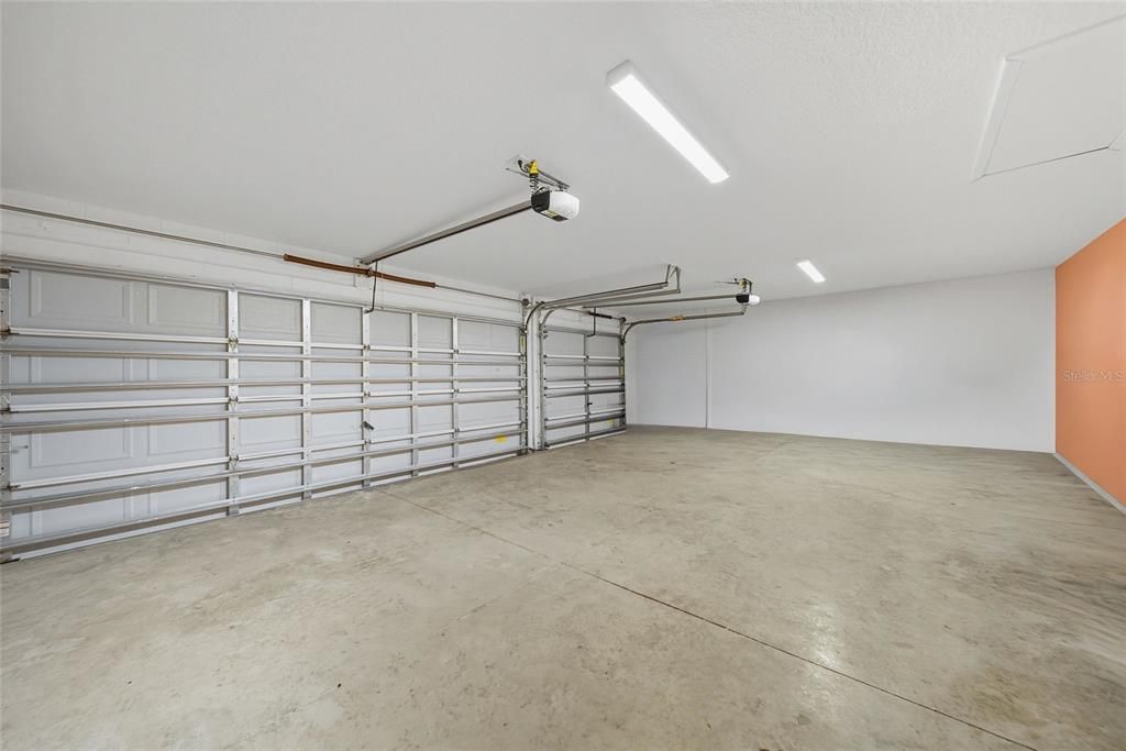 For Rent: $2,350 (4 beds, 2 baths, 2270 Square Feet)