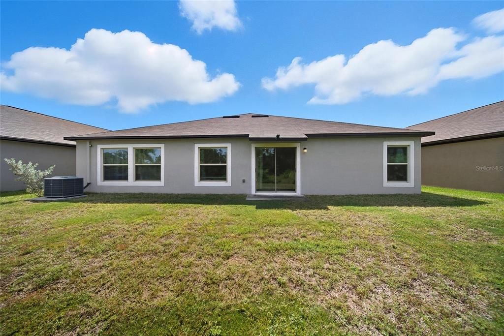 For Rent: $2,350 (4 beds, 2 baths, 2270 Square Feet)