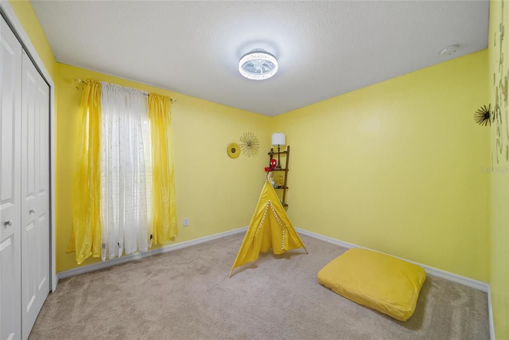 For Rent: $2,350 (4 beds, 2 baths, 2270 Square Feet)