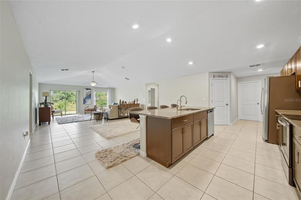 For Rent: $2,350 (4 beds, 2 baths, 2270 Square Feet)