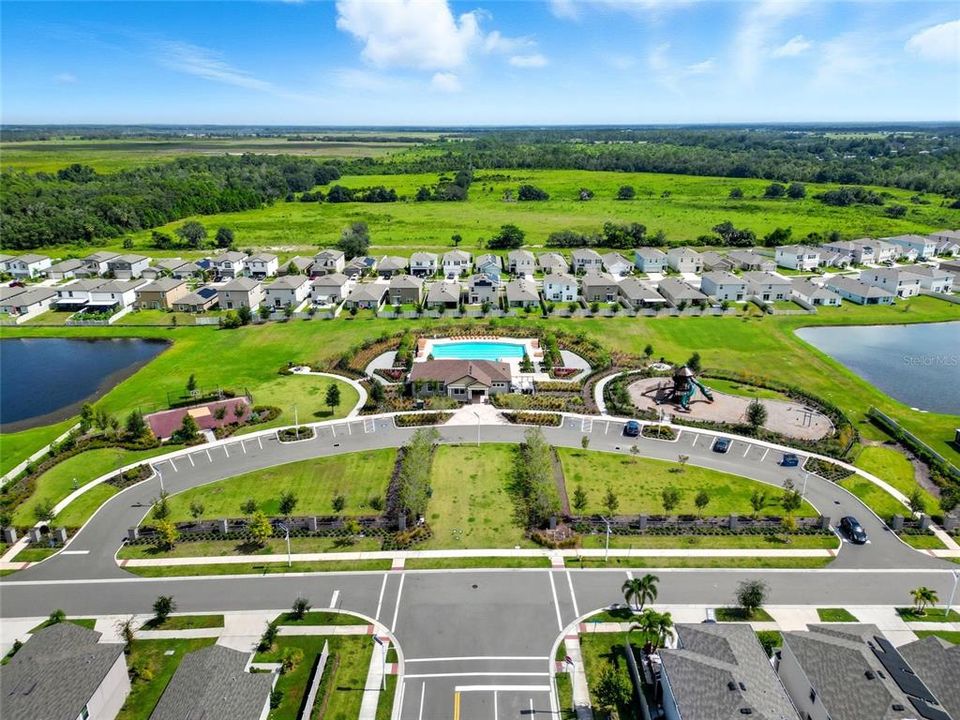 For Rent: $2,350 (4 beds, 2 baths, 2270 Square Feet)