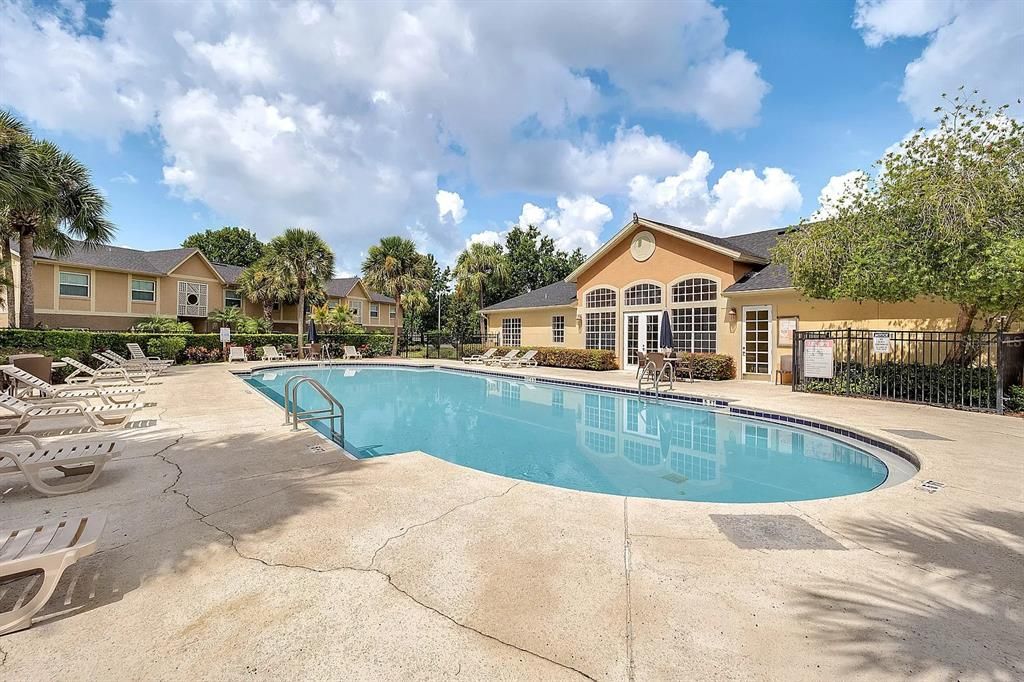 На продажу: $239,000 (3 спален, 2 ванн, 995 Квадратных фут)