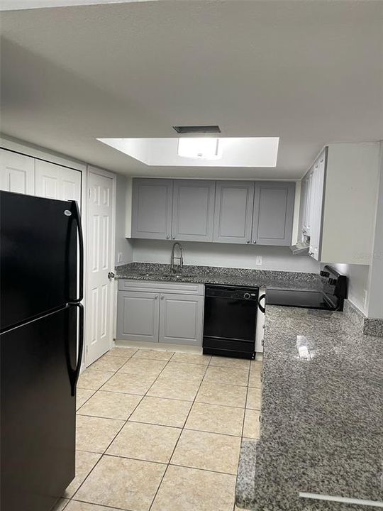 На продажу: $239,000 (3 спален, 2 ванн, 995 Квадратных фут)