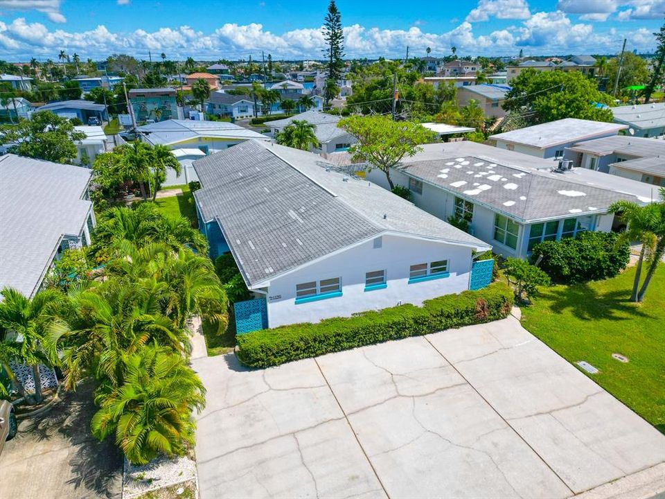 待售: $875,000 (4 贝兹, 0 浴室, 2204 平方英尺)