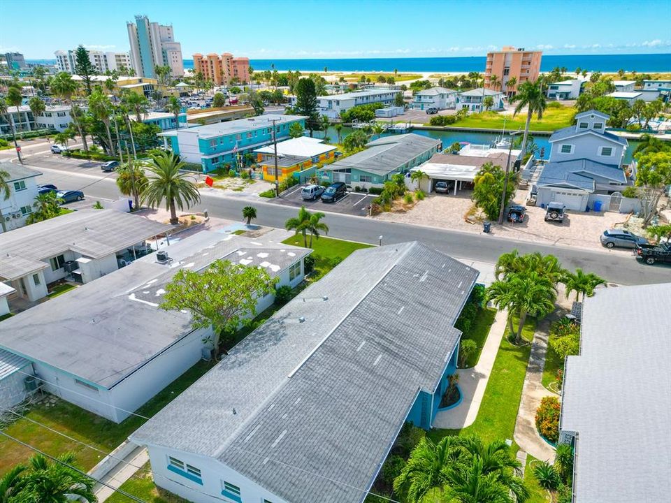 待售: $875,000 (4 贝兹, 0 浴室, 2204 平方英尺)