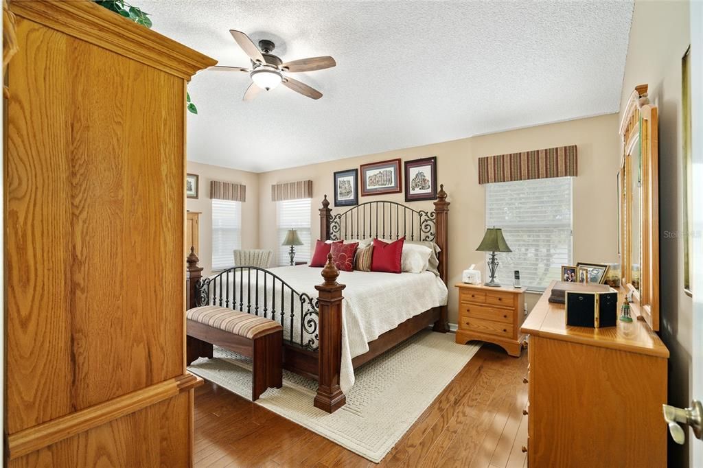 For Sale: $685,500 (3 beds, 2 baths, 2312 Square Feet)